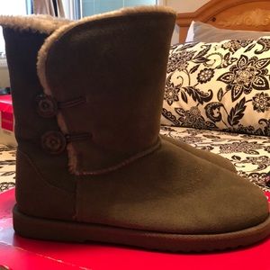 Xhilaration Kindra boots. Grey.